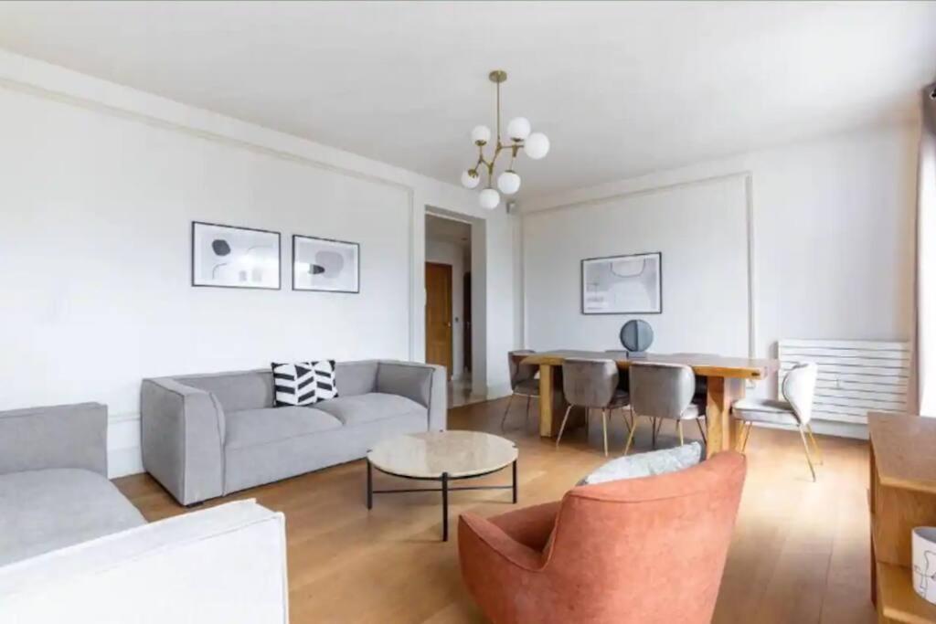 Avenue Montaigne Luxury Apartment 2Br 4P Paris Exterior foto