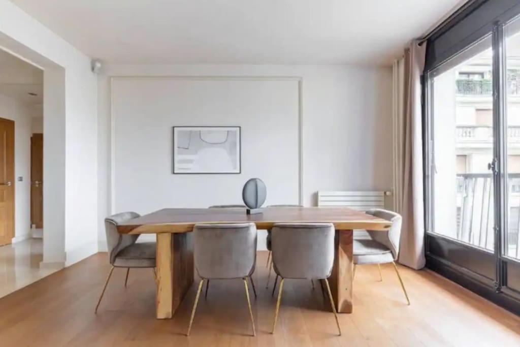 Avenue Montaigne Luxury Apartment 2Br 4P Paris Exterior foto